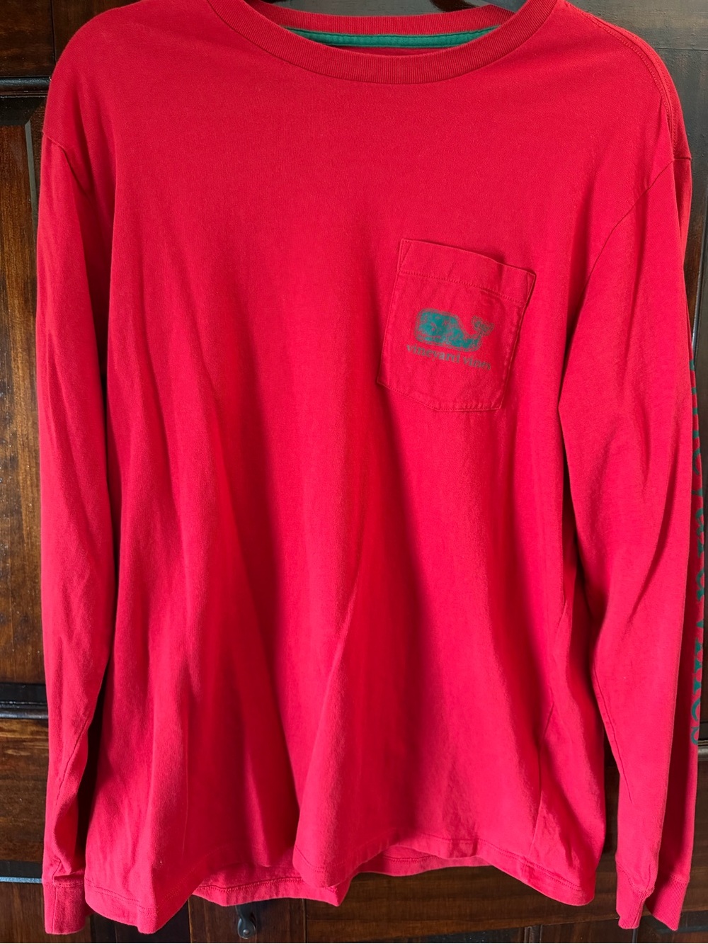 Vineyard Vines Men's Long-Sleeve Pocket Tee in Red with Teal Logo